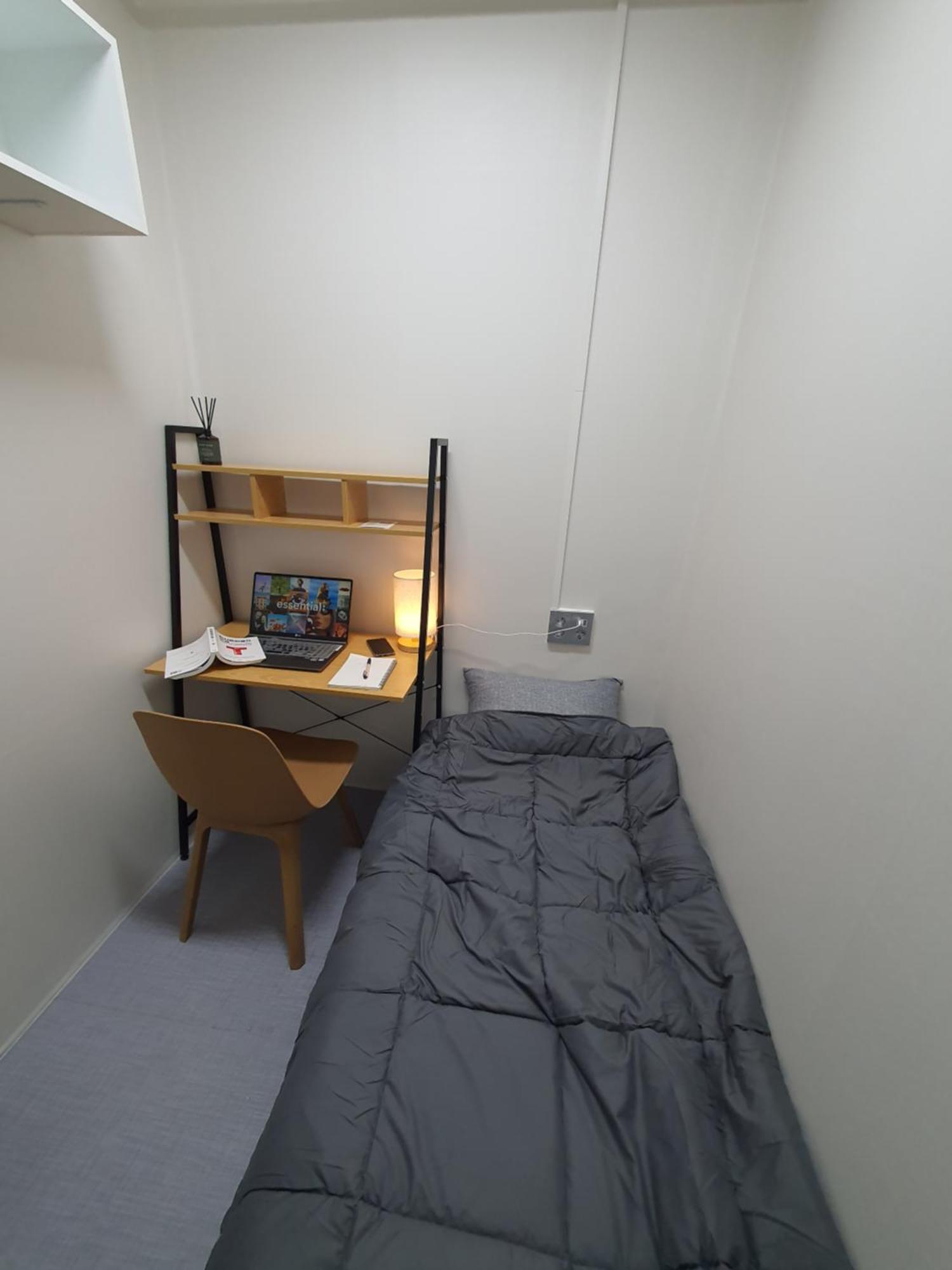 Hongdae Hapjeong Hostel-220-man Only Seoul