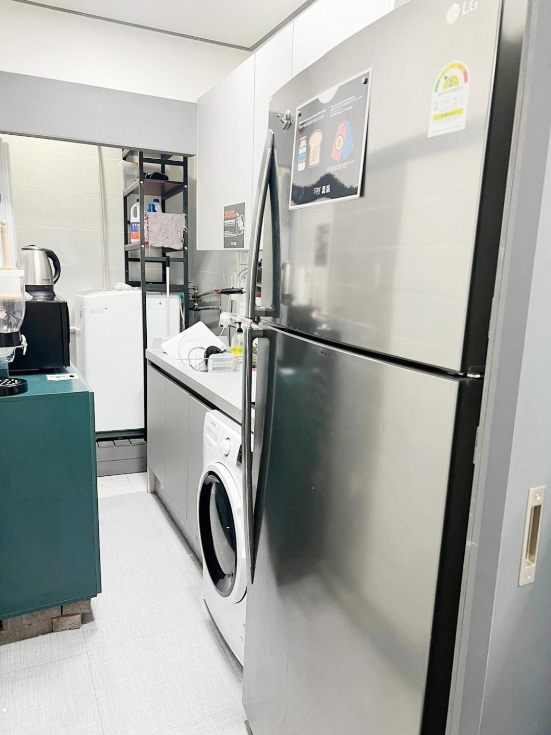 Capsule hotel Hongdae Hapjeong Hostel-220-man Only